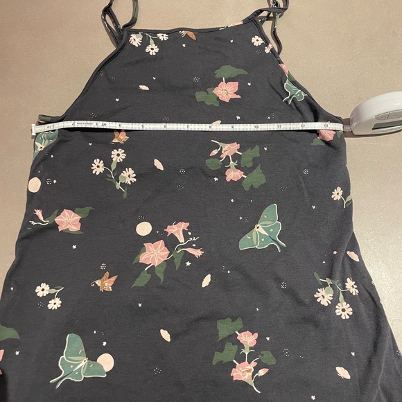 Patagonia tank top size medium - Picture 4 of 4